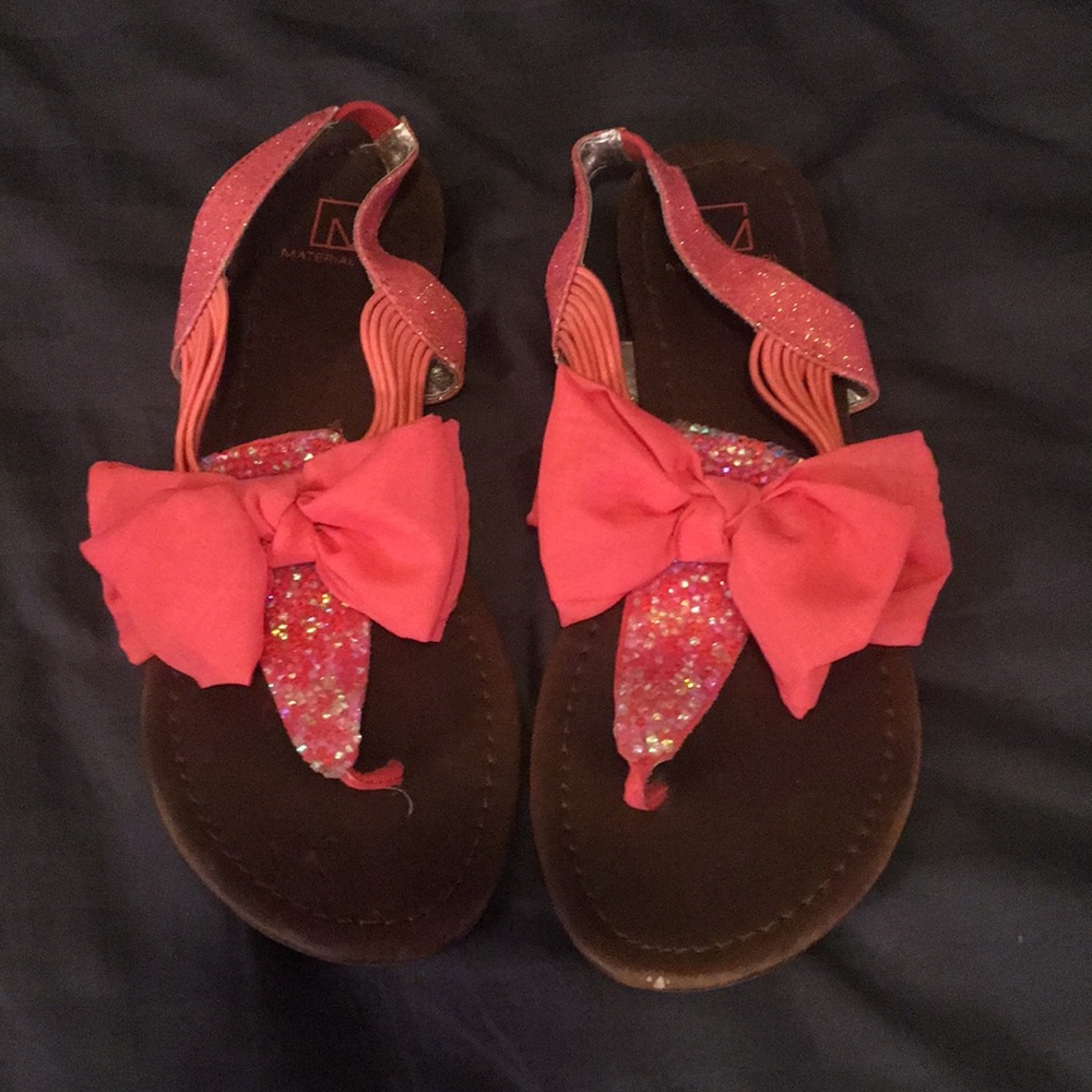 Bow sandals